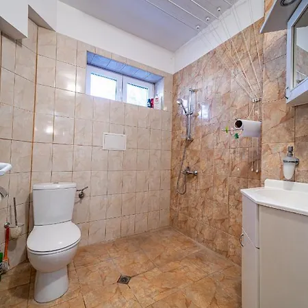 Apartman Sunny And Quiet 2bdr *