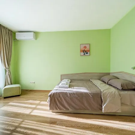 Sunny And Quiet 2bdr * Várna