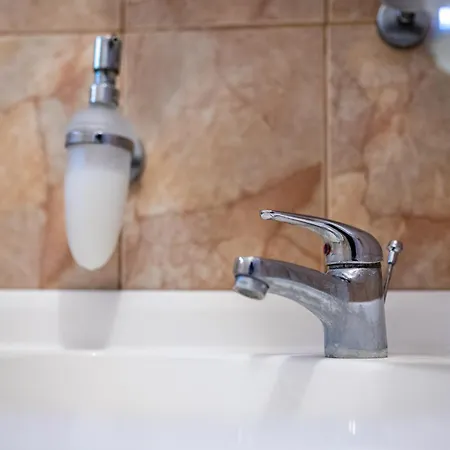 Sunny And Quiet 2bdr Apartman