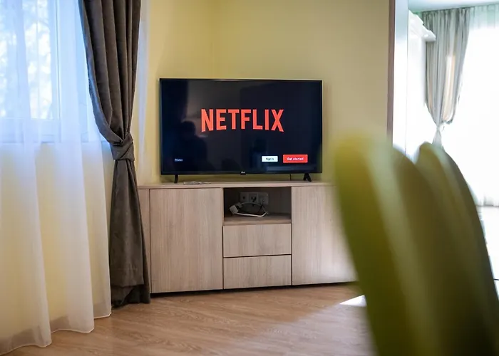 Sunny And Quiet 2bdr