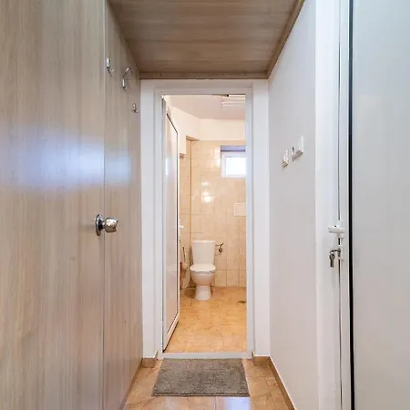 Apartment Sunny And Quiet 2bdr