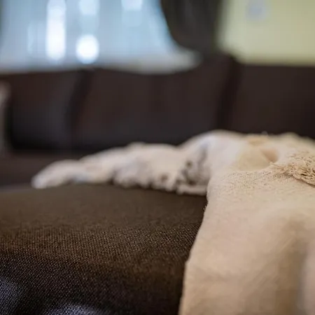 Apartament Sunny And Quiet 2bdr Varna